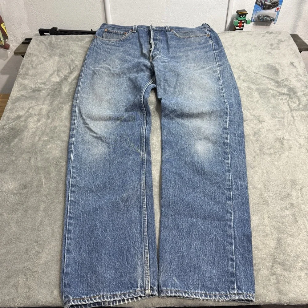 Vintage 90s Levi's 501xx Made in Usa Light Blue Denim Jeans 38x34 (33x30) Retro